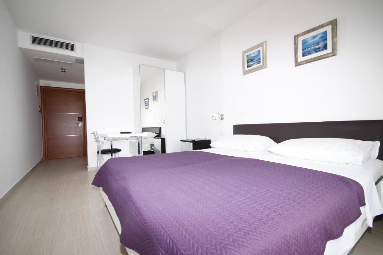 Pension Villa Rosa Ртина Екстериор снимка